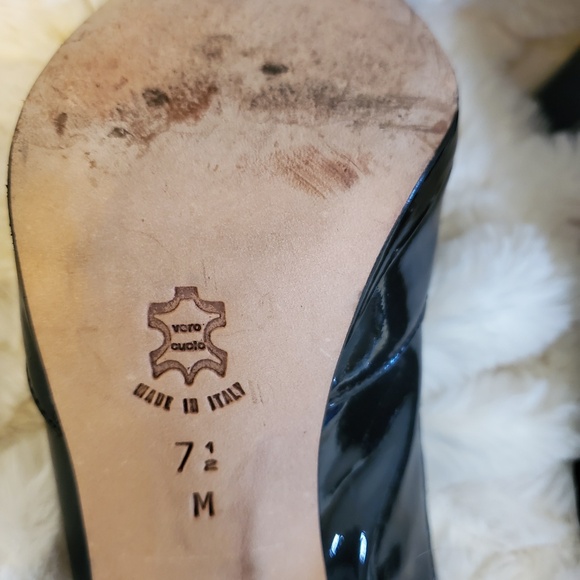 Isaac Mizrahi Black Patent Leather Italian Slingback Peep-toe Heels - Picture 4 of 4